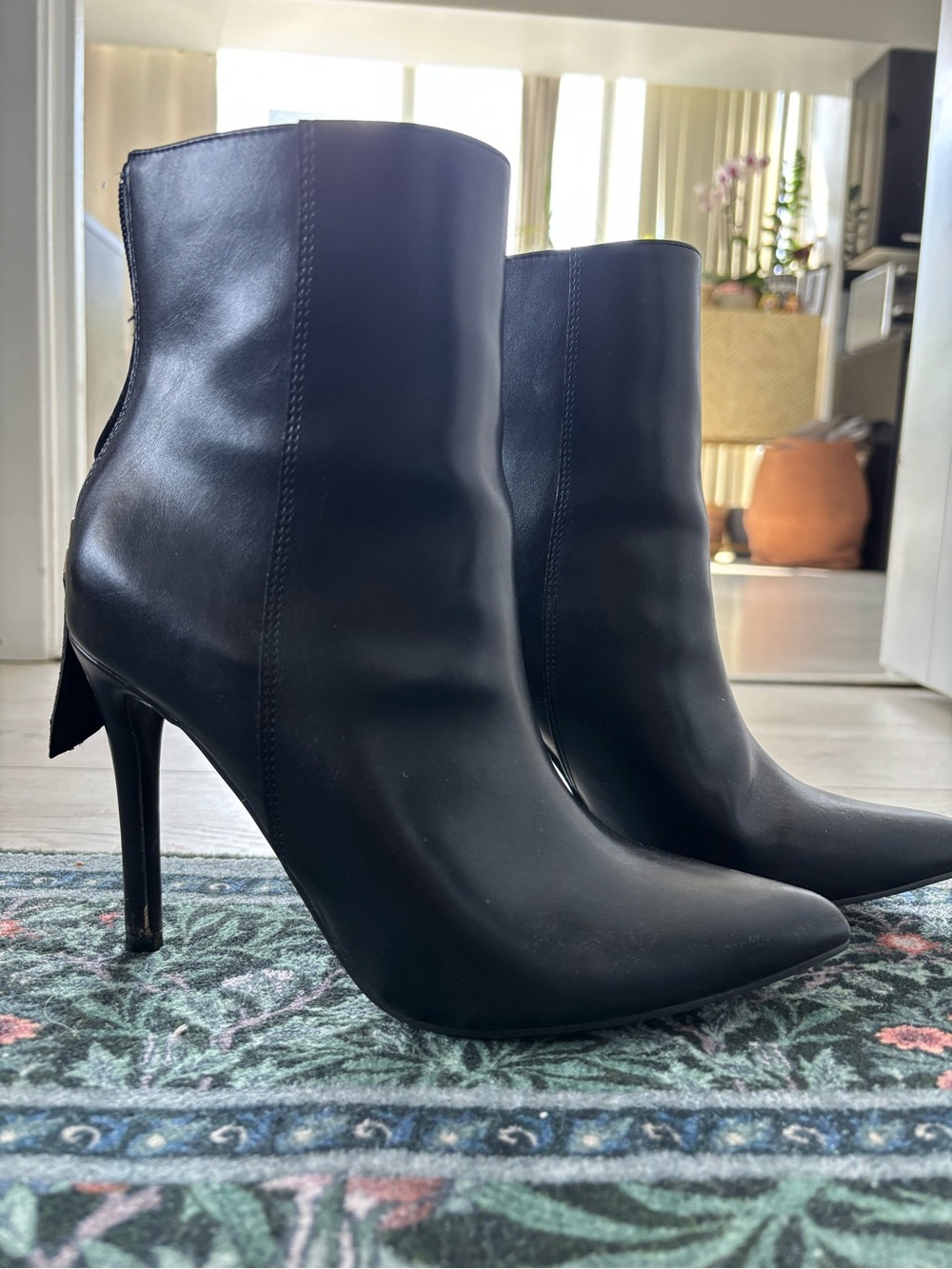 Women’s Black Pointed-Toe High Heel Ankle Boots - Picture 2 of 2